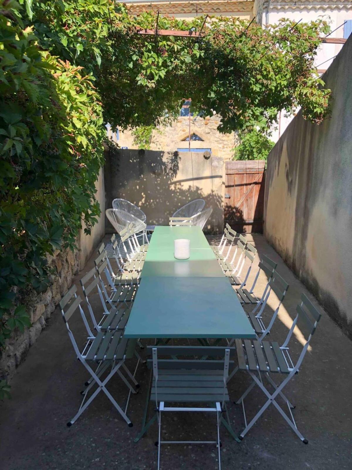 Maison Cosy Lodge 15 P Clim Wifi Cour Garage Montfrin Eksteriør billede